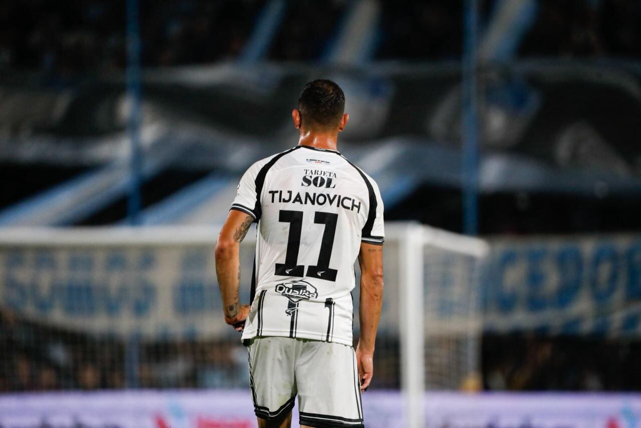 El Ferroviario se presenta en la Copa Argentina (X: @cacc_sde)