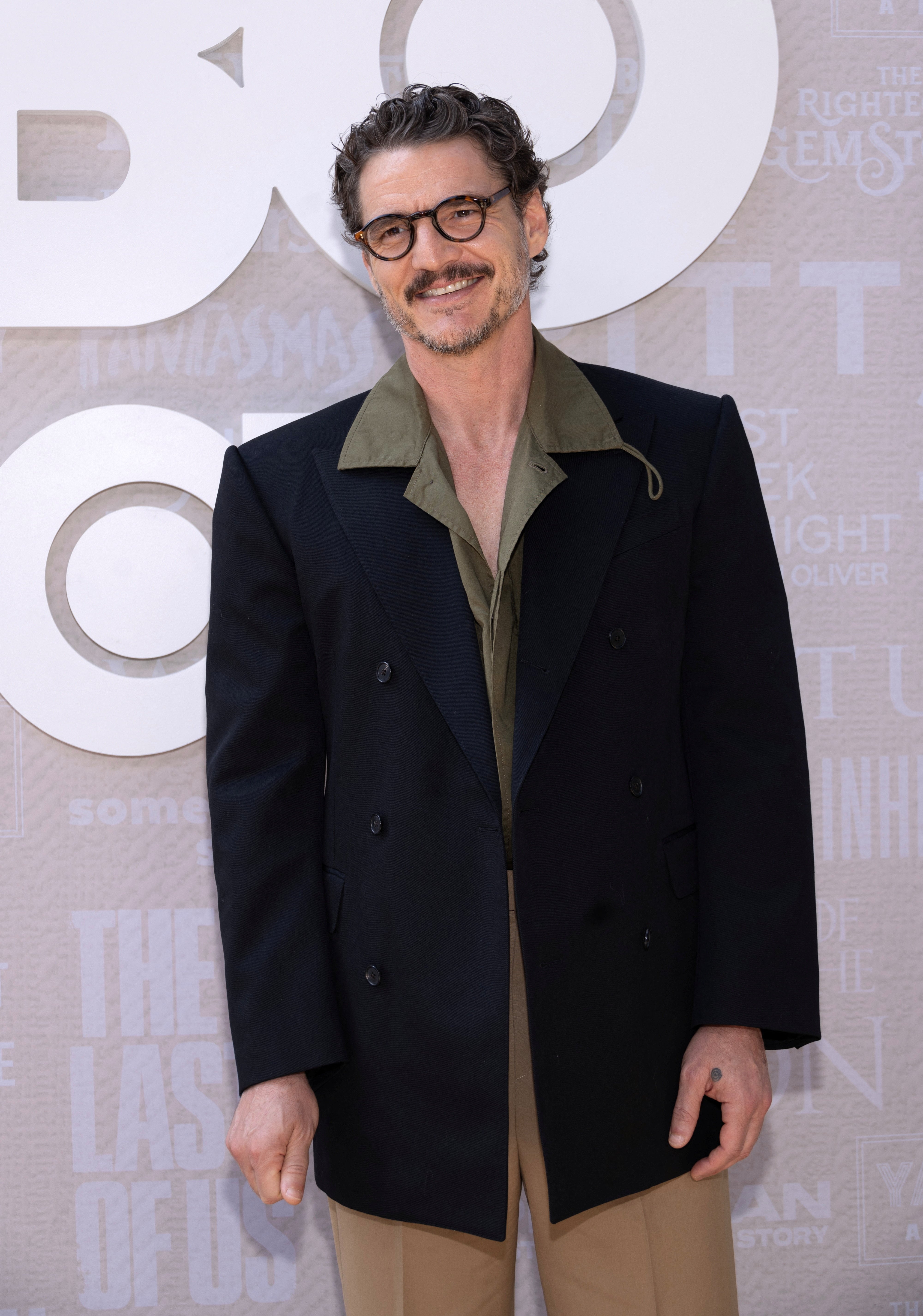 “Siempre me siento perplejo cuando, en cualquier medio, me identifican como una ‘persona muy reservada’, porque eso es lo opuesto a mí”, aseguró Pedro Pascal (REUTERS/Aude Guerrucci)