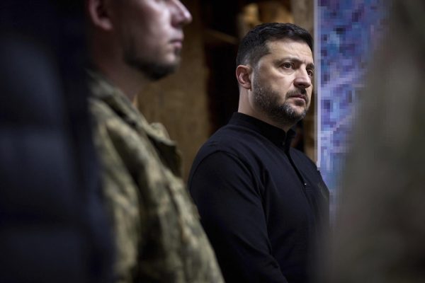 Rusia lanzó un ataque masivo contra la red eléctrica en Ucrania: se declaró el alerta aérea y anunciaron cortes de luz