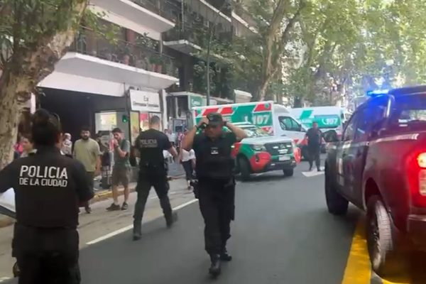 Se incendió el restaurante de un hotel en el centro porteño: cuatro personas fueron asistidas por el SAME