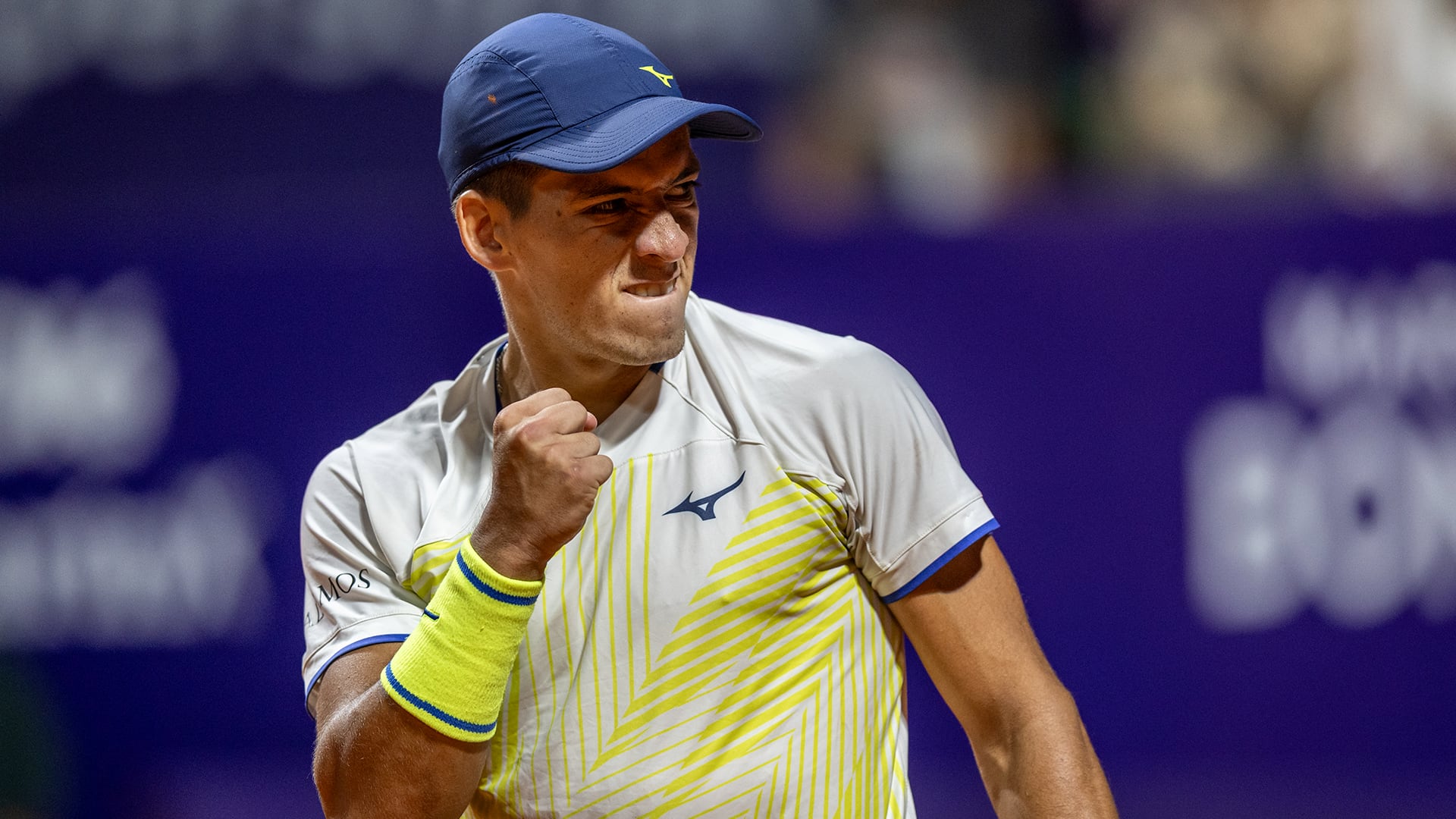 Sebastián Báez aprieta el puño y descarga el grito, símbolo de confianza en una temporada que lo tiene entre los cuatro mejores en Buenos Aires (Crédito: Prensa Argentina Open)