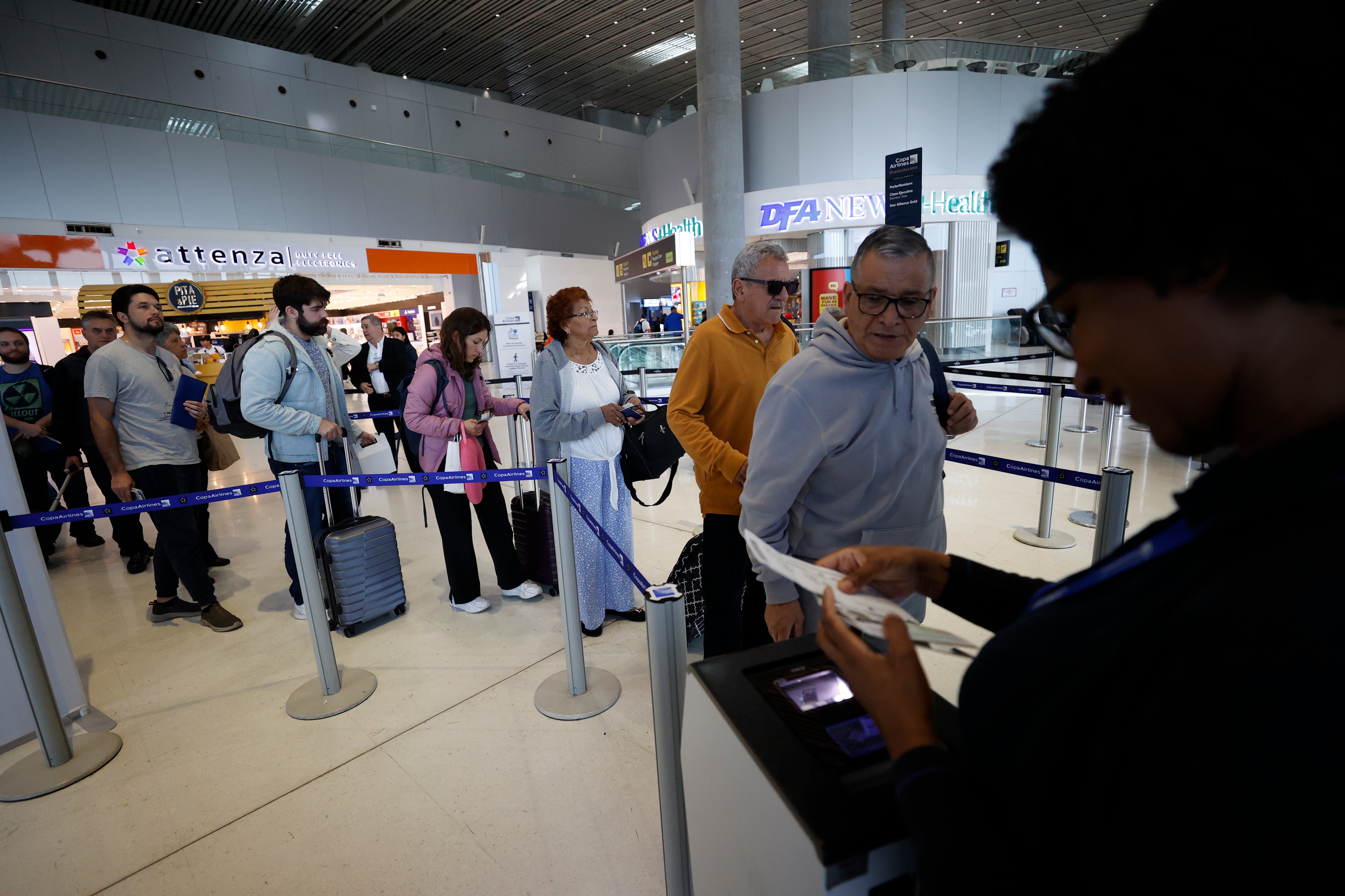 Bogotá, Miami, San José, Medellín y Punta Cana lideraron el Top 5 de rutas con mayor movimiento de pasajeros desde Tocumen. EFE/ Bienvenido Velasco 