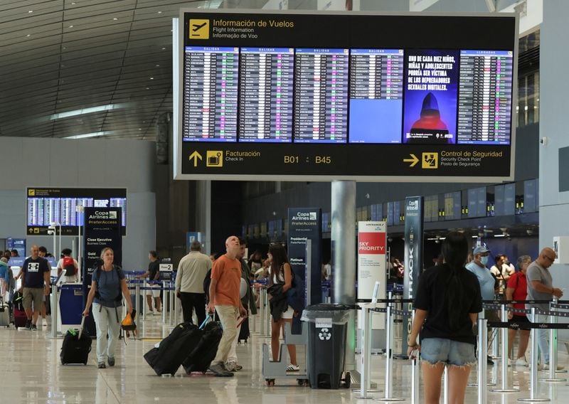 El 71% de los viajeros utilizó Panamá como punto de conexión, consolidando al aeropuerto como hub regional de tránsito internacional. REUTERS/Aris Martínez