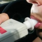 Un conductor tenía tanto alcohol en sangre que superó la capacidad de medición del test utilizado