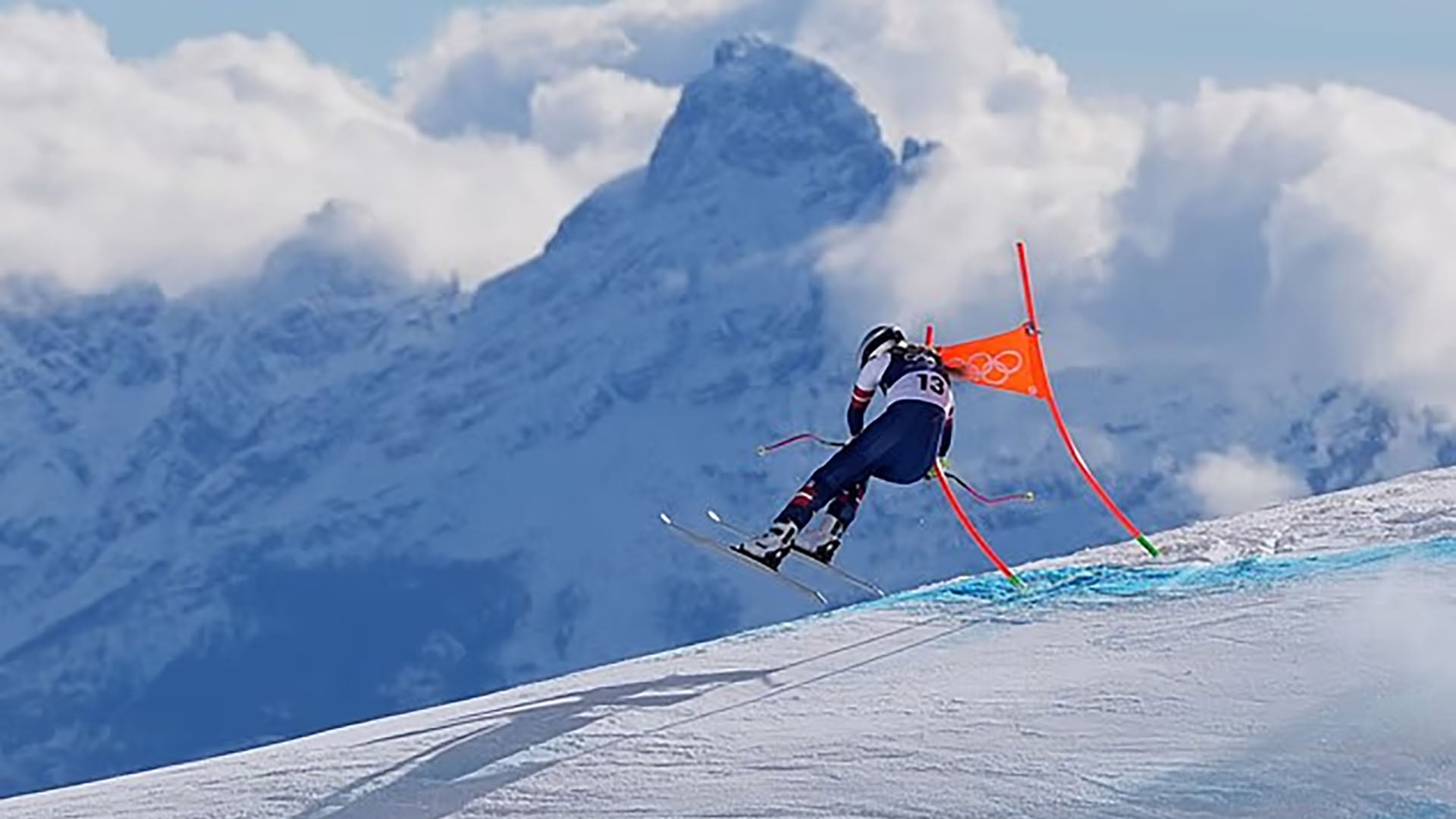 La foto que reveló el por qué de la caída de la esquiadora Vonn en los Juegos Olímpicos de Invierno Milano Cortina 2026 (APnews)