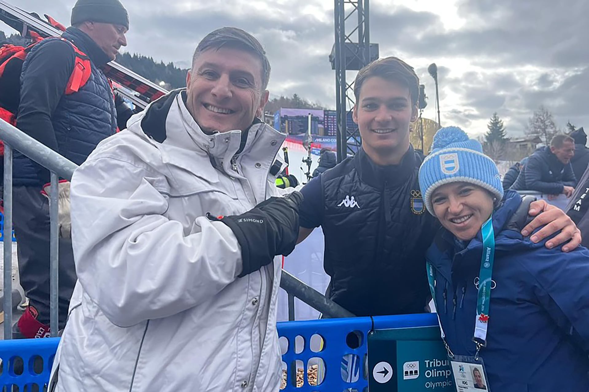 Tiziano Gravier junto a Pupi Zanetti y Paula Paretto