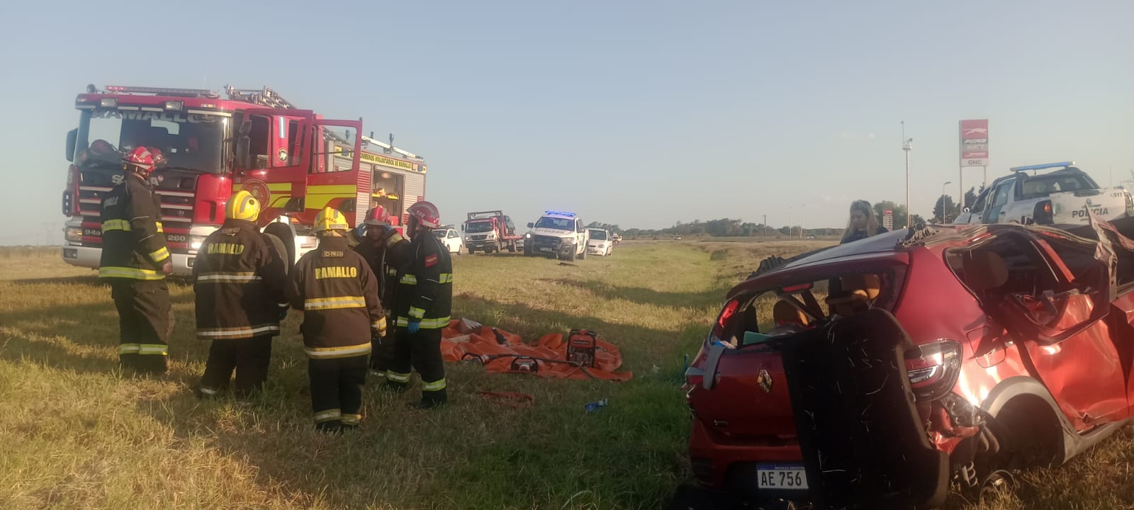 Además, hubo tres heridos, entre ellos un niño de 9 años