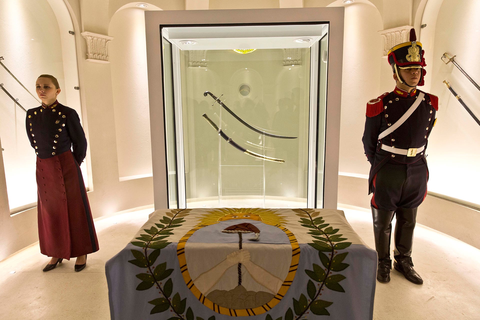 La pieza histórica fue expuesta tras un acto oficial y un operativo de seguridad reforzado