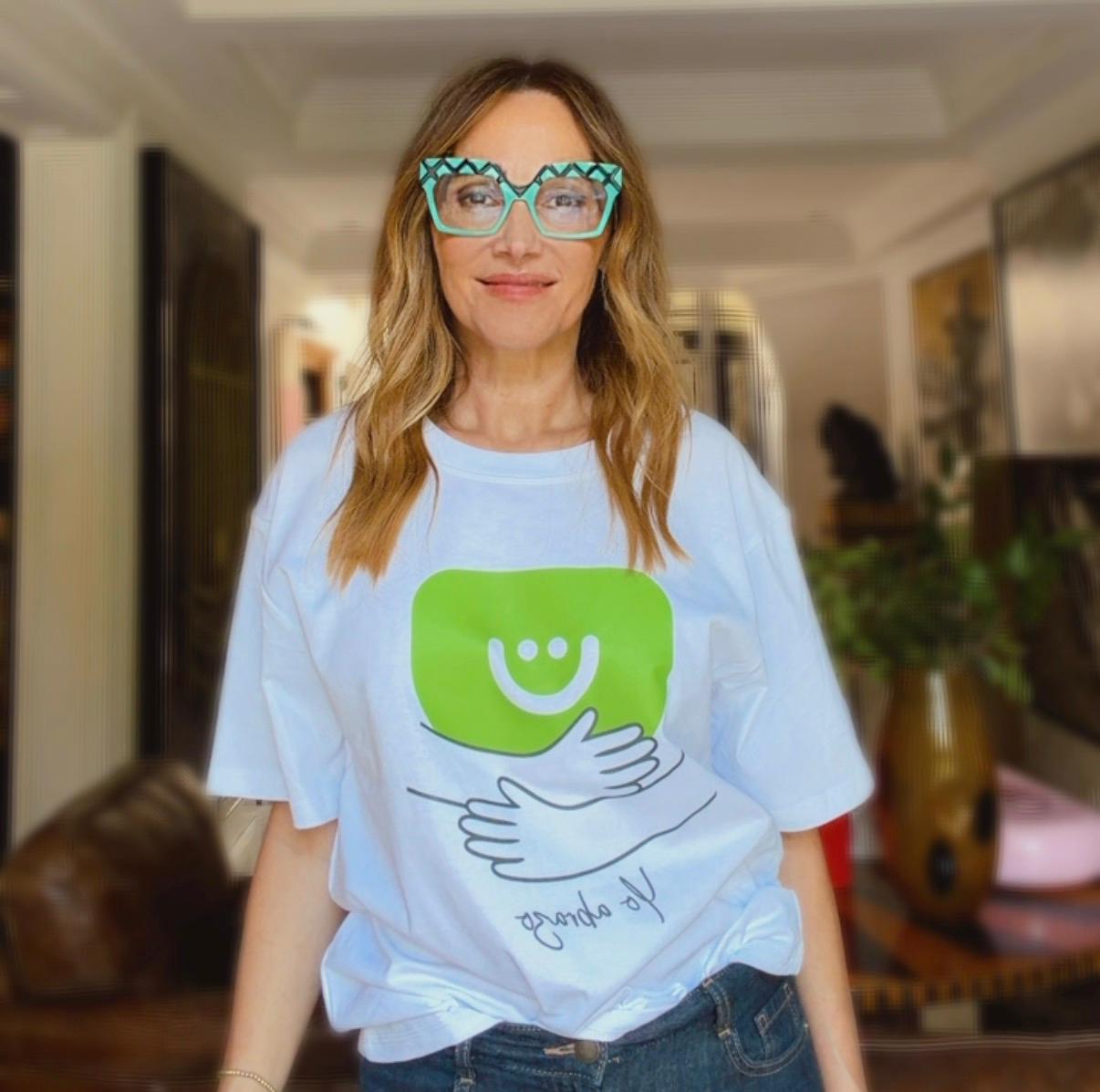 Verónica Lozano invita a sumarse a #YoAbrazo para ayudar a más chicos y chicas con cáncer en Argentina