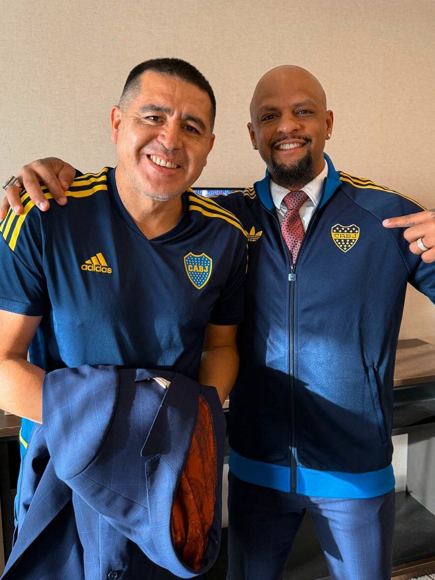 Riquelme y Felipe Melo (@BocaJrsOficial)