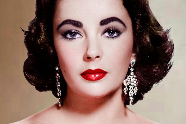 Elizabeth Taylor conoció a Richard Burton mientras filmaban el film Cleopatra