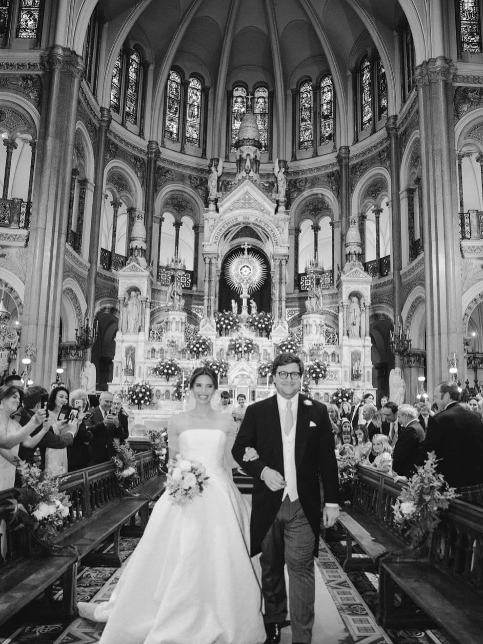 Taína Laurino, hija de Anamá Ferreira, y Georgie Neuss en su boda. Ahora harán abuela a la exmodelo