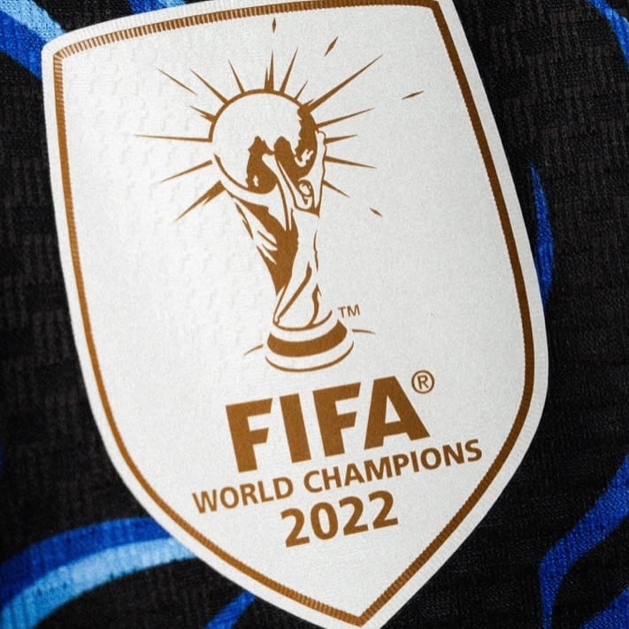 El parche FIFA aparecerá en el pecho de la camiseta