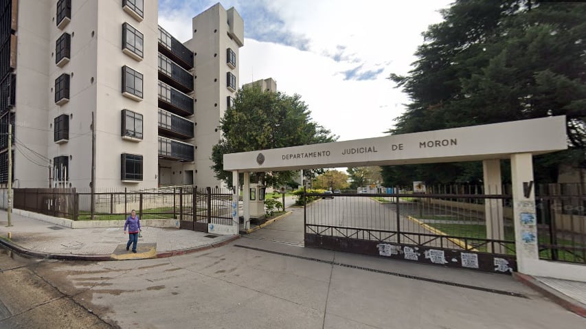 Así reaccionó Santiago Martínez de “Love is Blind” al recibir 15 años de prisión por el intento de femicidio a Emily Ceco