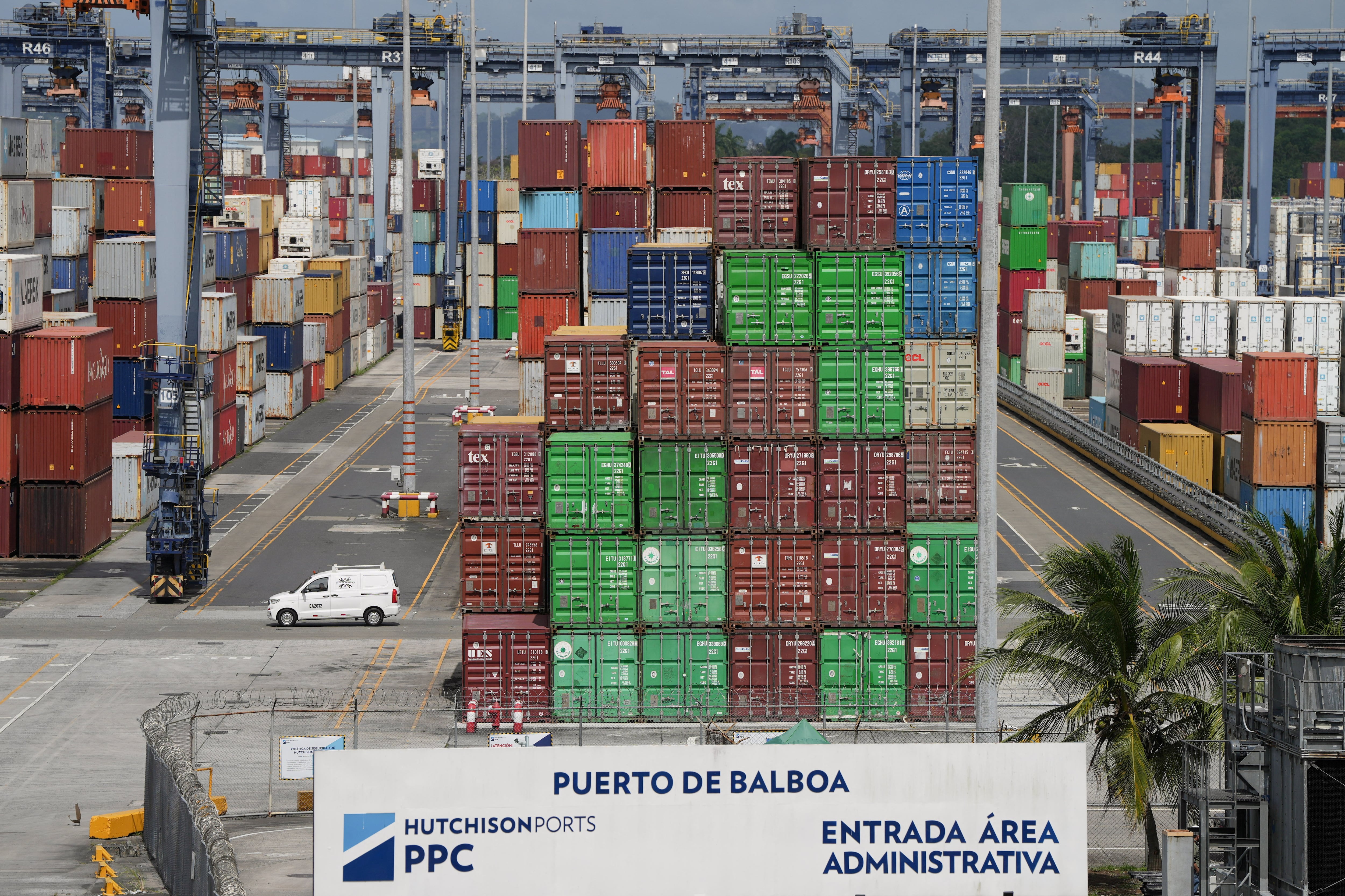 El Estado panameño sostiene que la ocupación de los puertos es temporal y no constituye una expropiación. REUTERS/Enea Lebrun