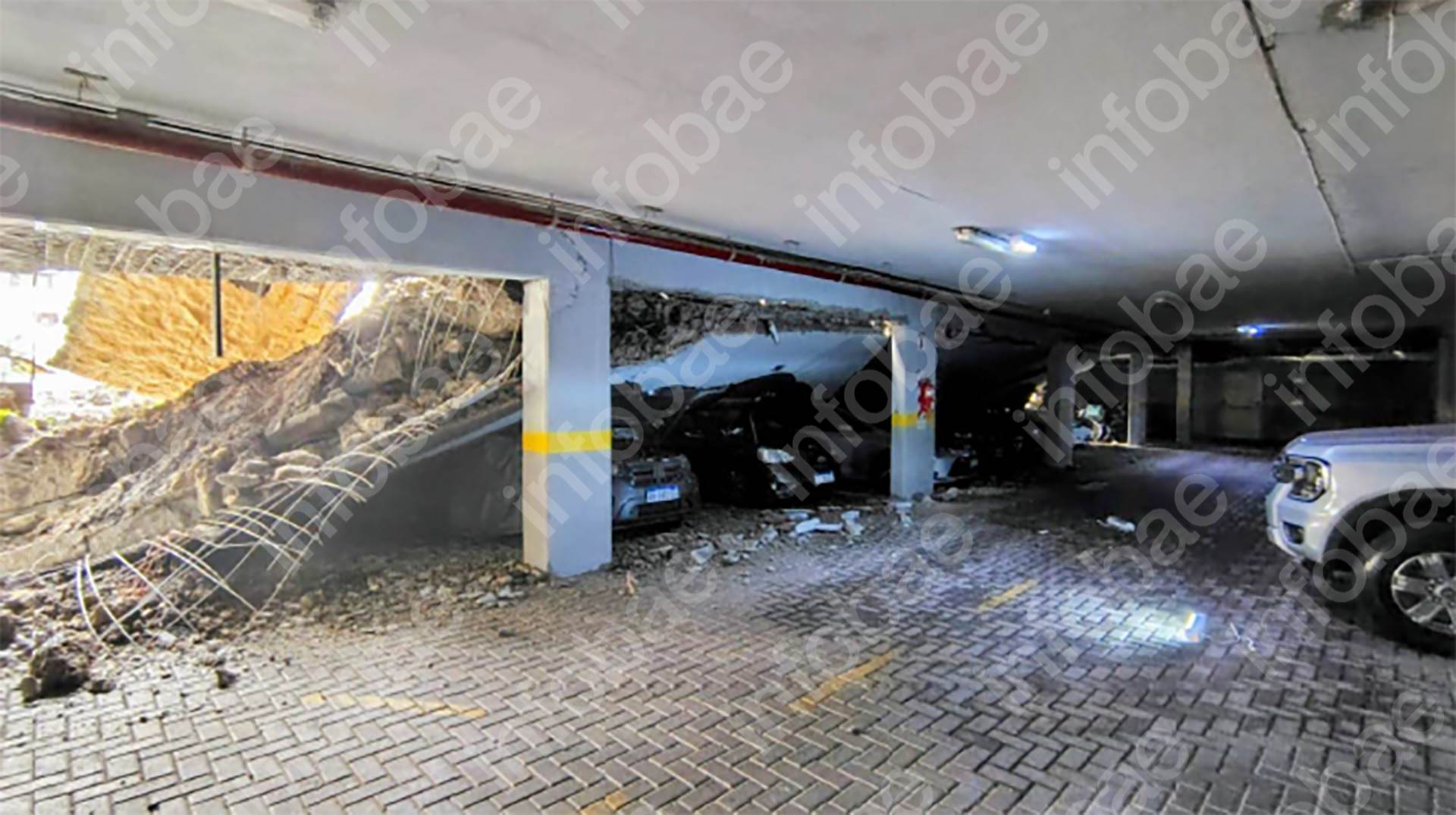 El estacionamiento subterráneo tuvo daños estructurales severos por el derrumbe