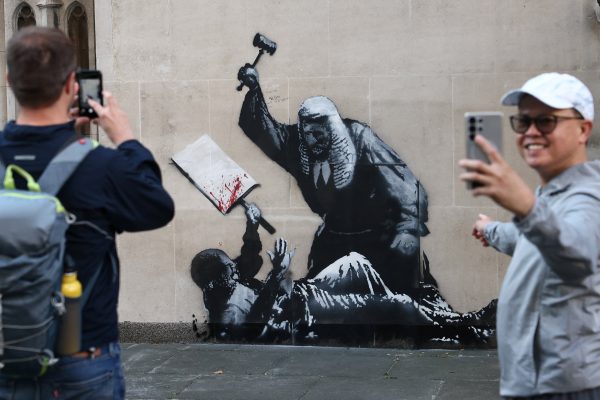 Banksy: todo lo que hay que saber sobre los esfuerzos por revelar su identidad