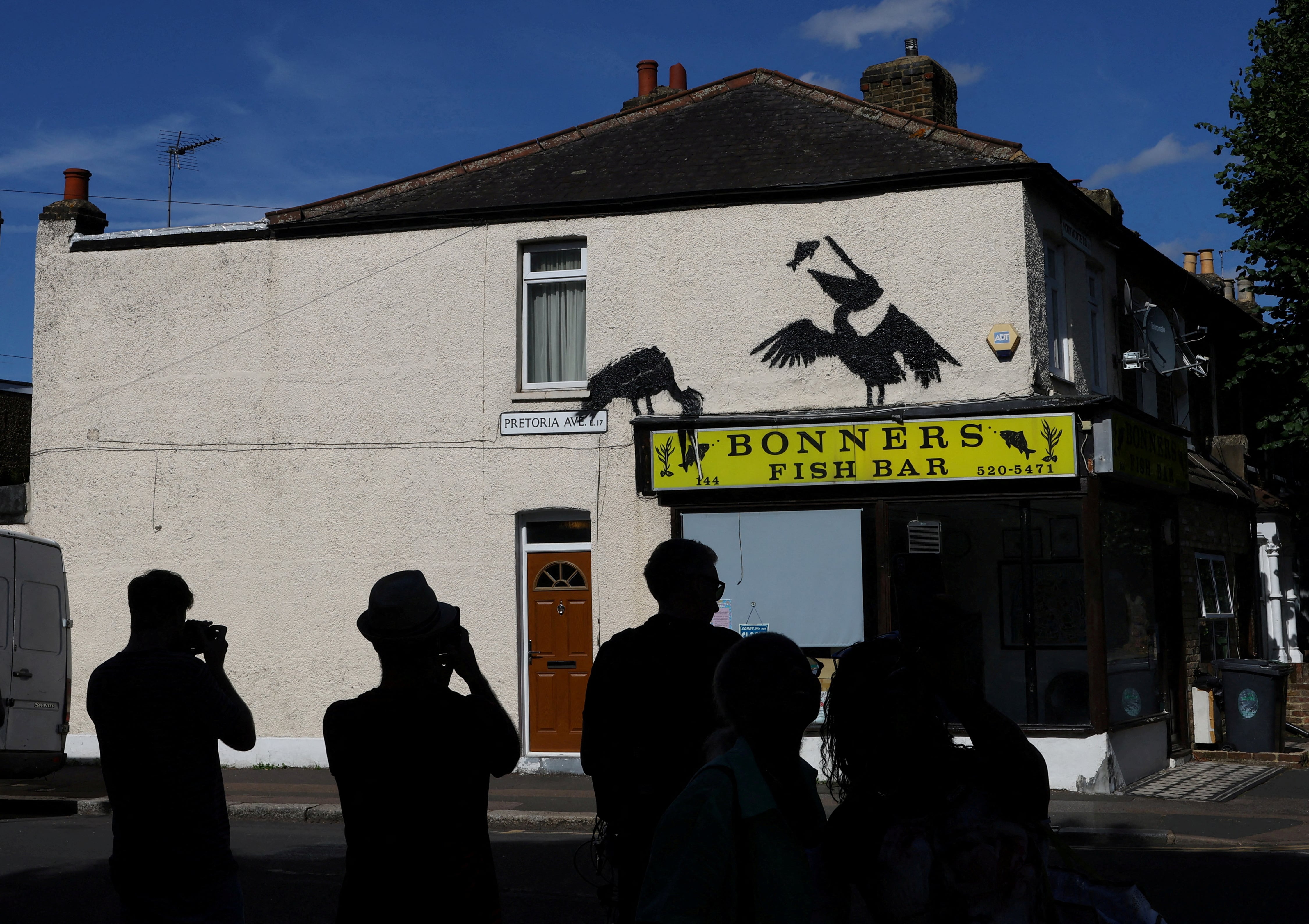 La investigación de Reuters vincula la identidad de Banksy al artista británico Robin Gunningham, reforzando teorías que circulan desde 2008 (Foto: REUTERS/Toby Melville)