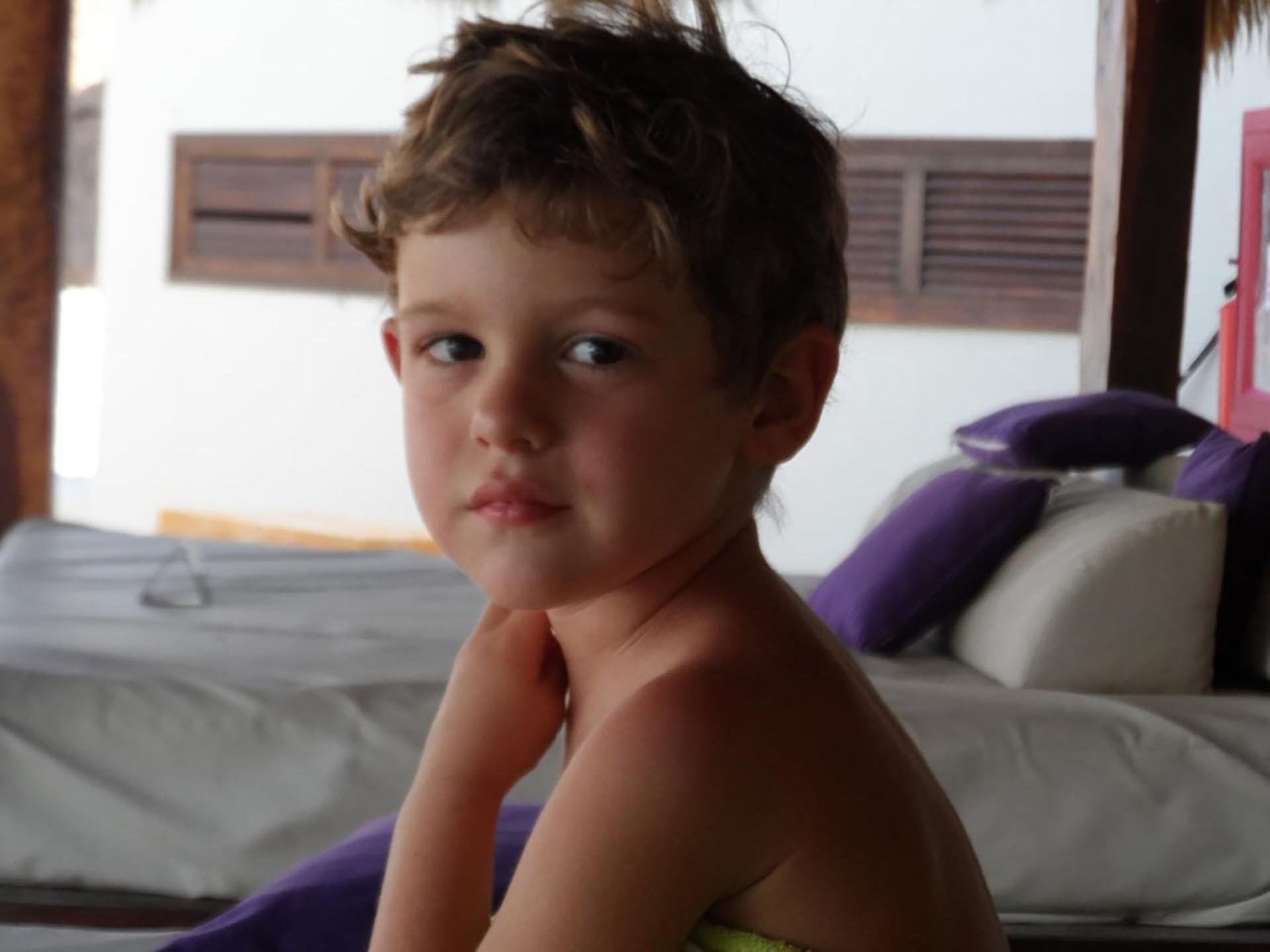 Benajmín eligió algunas postales de la infancia de Bautista para celebrar su día