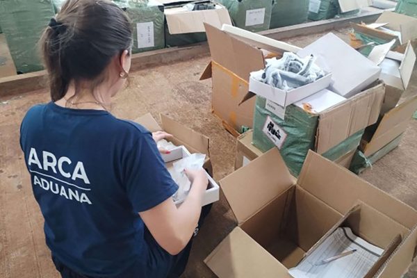 Casio, Rolex y Diesel: Aduana secuestró más de 26 mil relojes truchos valuados en casi mil millones de pesos