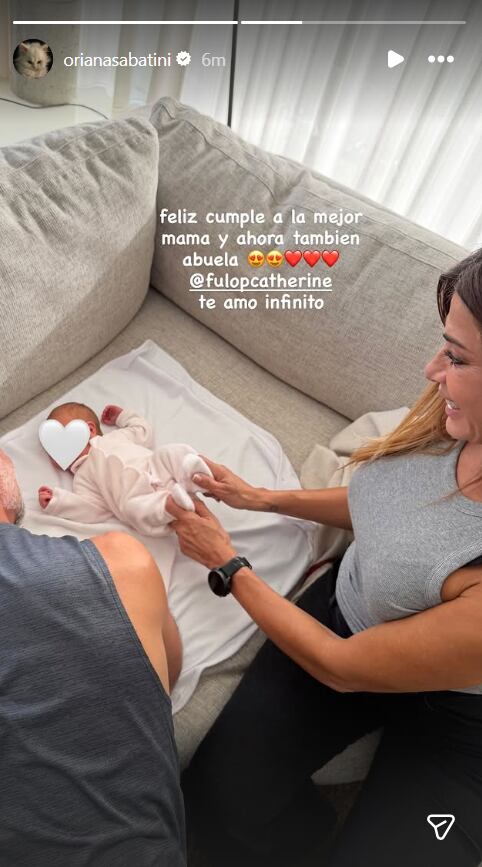 Catherine junto a su nieta recién nacida, cuyo momento luego fue utilizado por su hija Oriana para saludarla en su cumpleaños (Instagram)