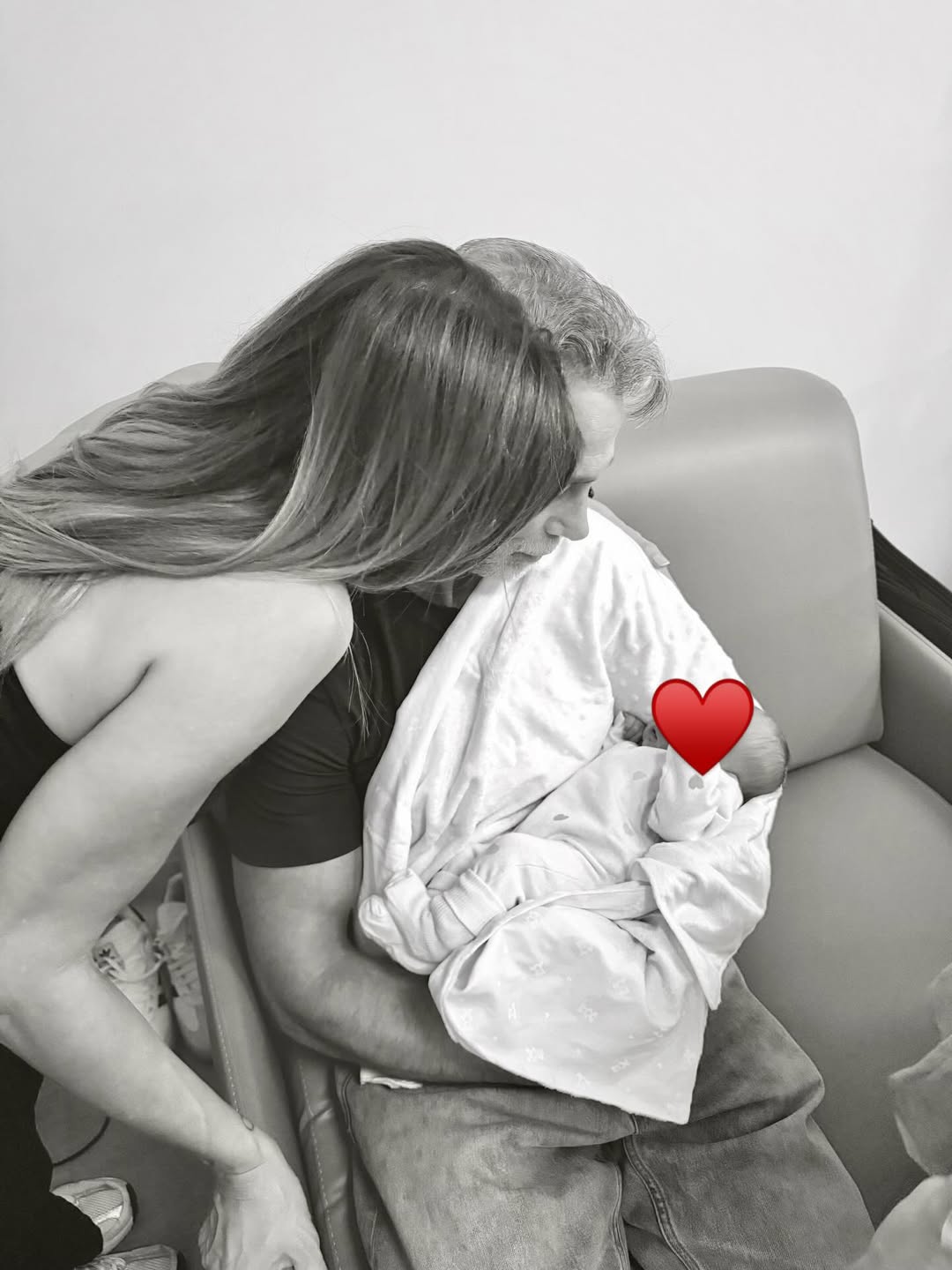 La tierna postal entre Catherine Fulop y Ova Sabatini con su nieta Gia