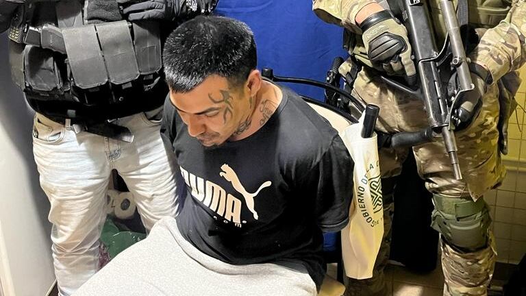 Cayó “Artur”, la mano derecha del capo narco “Morocho” Mansilla: tenía 18 pistolas en la casa