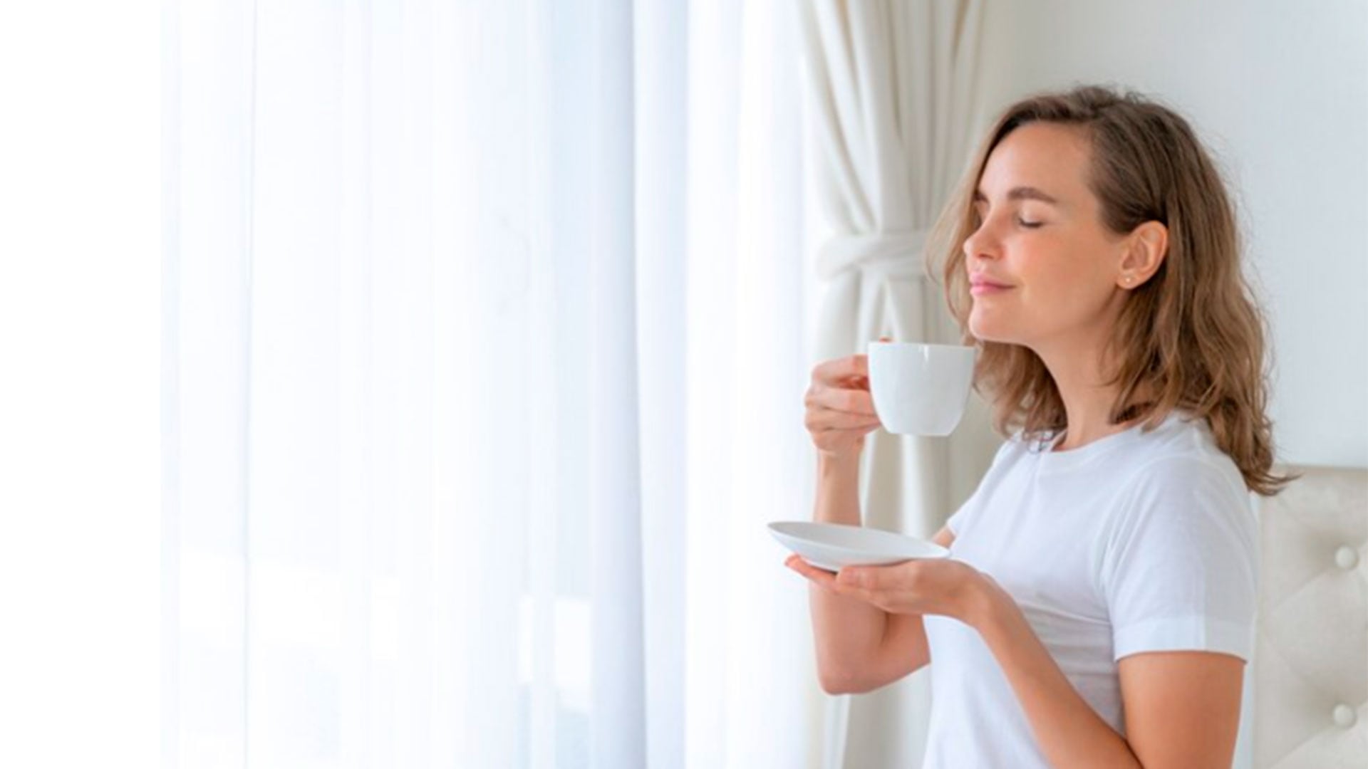 Para obtener beneficios sobre la presión arterial, se recomienda consumir entre tres y cuatro tazas de té verde al día durante un periodo prolongado (Freepik)