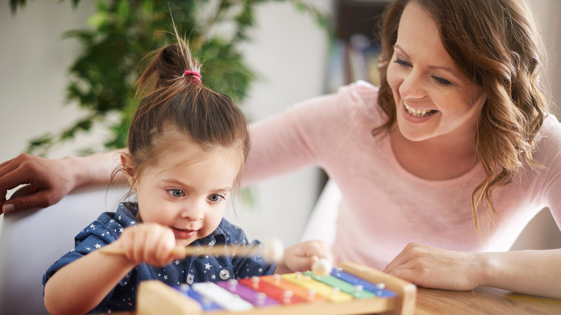 La gestión emocional prepara a los niños para afrontar retos y convivir de forma equilibrada. Freepik
