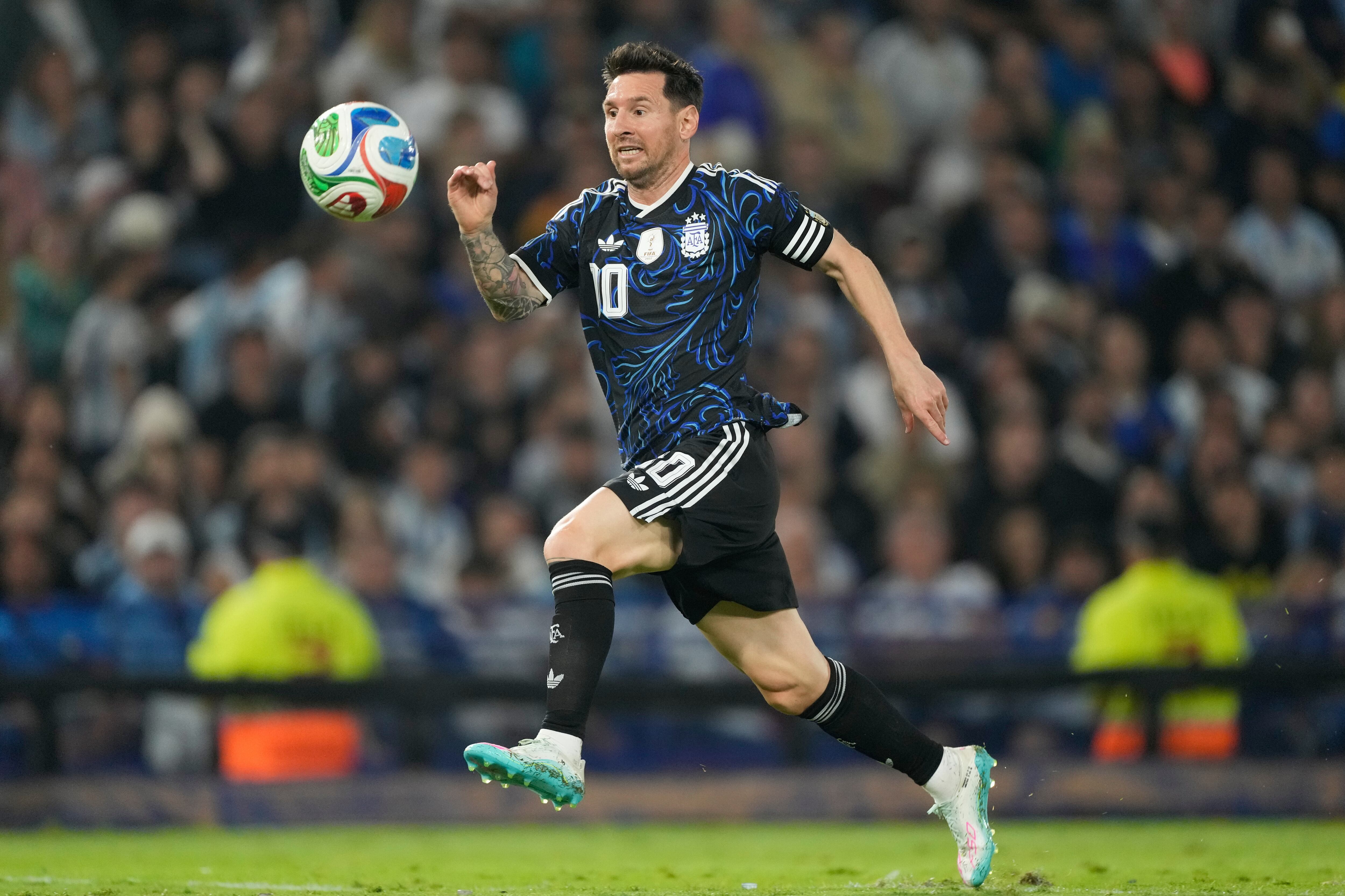 Lionel Messi será titular ante Zambia (AP Foto/Gustavo Garello)