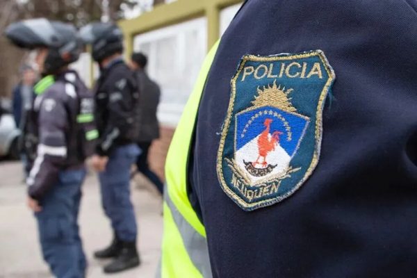 Condenaron a un agente de la Policía Federal Argentina por abusar sexualmente a una compañera de trabajo en Neuquén