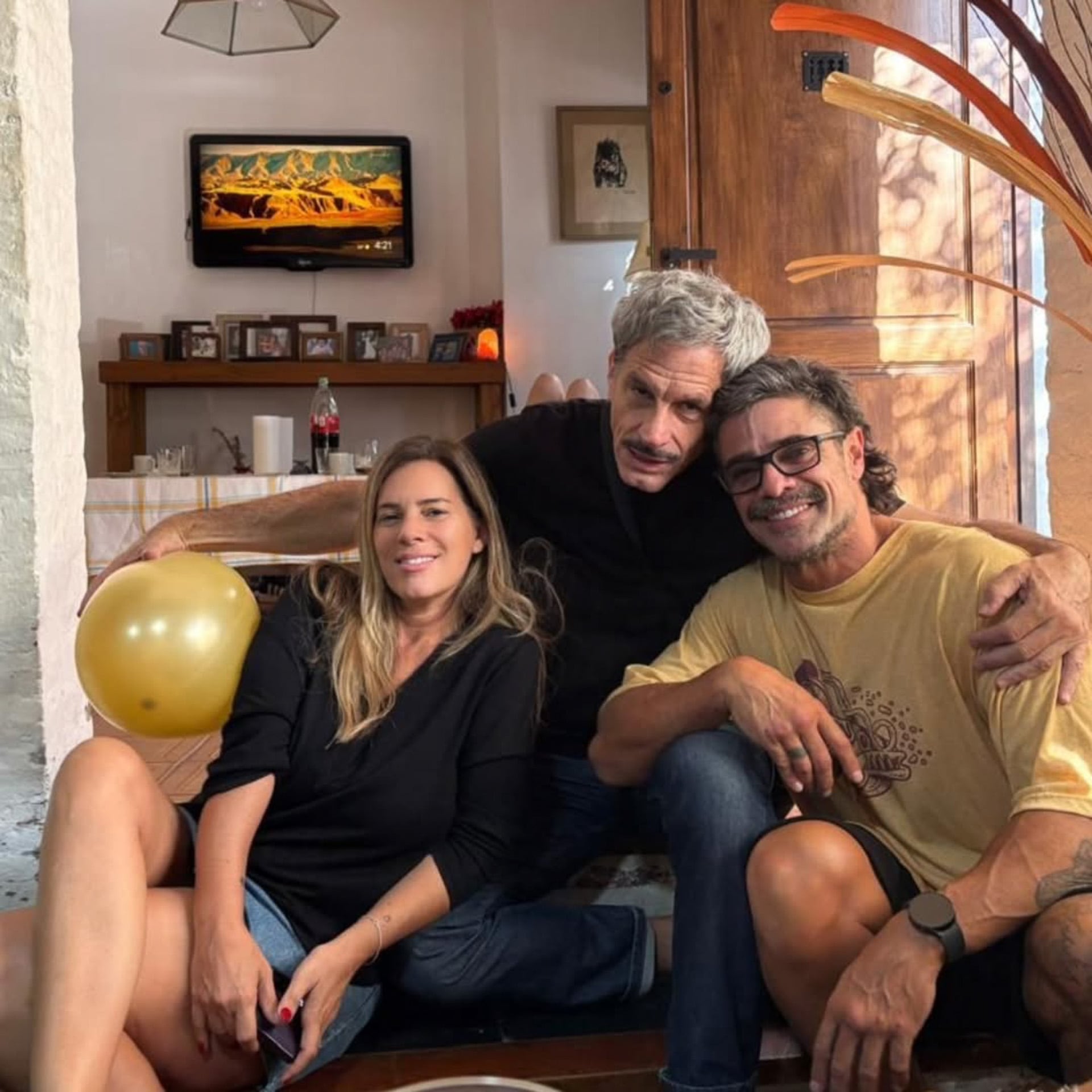 Personalidades como Mercedes Scápola, Rafael Ferro, estuvieron presentes en el aniversario del actor Luciano Castro