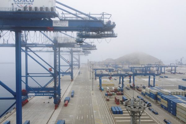 Crisis política en Perú muestra cómo China podría utilizar militarmente el puerto de Chancay contra Estados Unidos