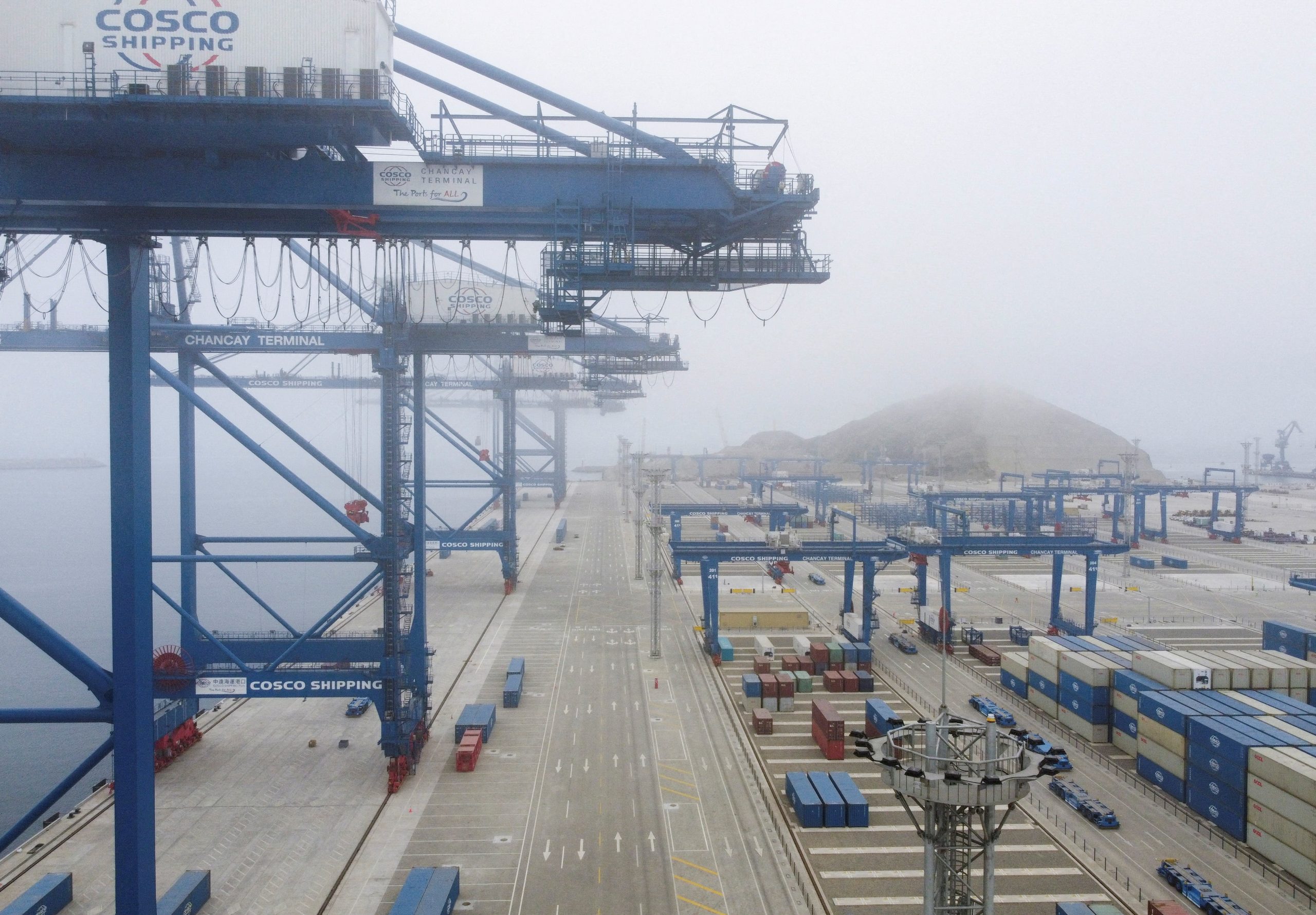 Crisis política en Perú muestra cómo China podría utilizar militarmente el puerto de Chancay contra Estados Unidos