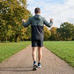 Cuánto debes caminar para perder un kilo de grasa: claves y límites de la actividad