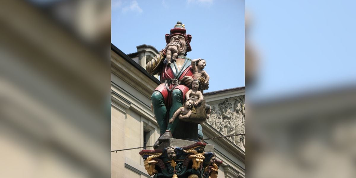 Interpretaciones históricas asocian la fuente Kindlifresserbrunnen con la mitología de Cronos que devoraba a sus hijos, reforzando el aura inquietante de la escultura (Wikipedia)