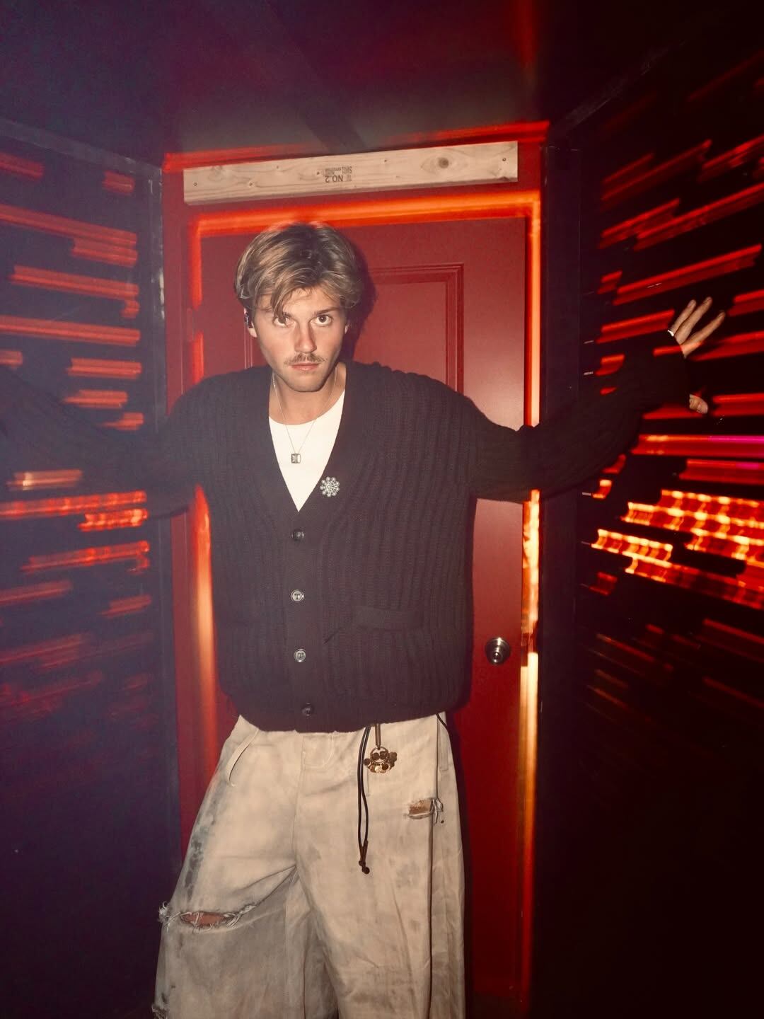 El británico-australiano Ruel busca conquistar a sus fans locales con un show íntimo y poderoso en Teatro Vorterix