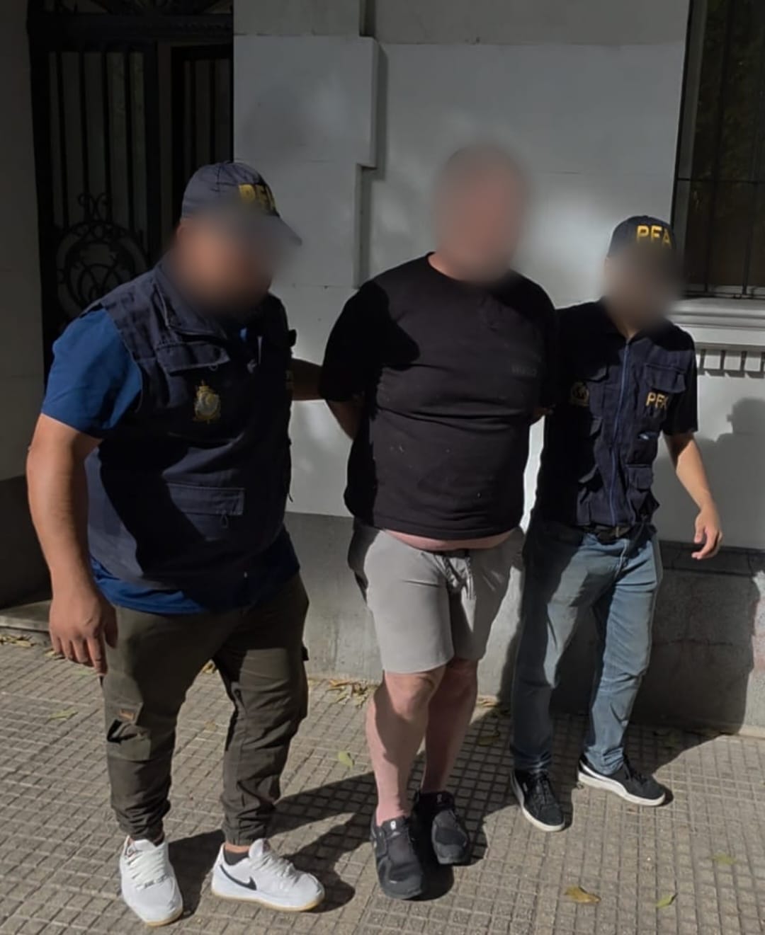 Deportaron a cinco ciudadanos chilenos tras ser detenidos en Neuquén: ingresaron de forma ilegal y estaban armados