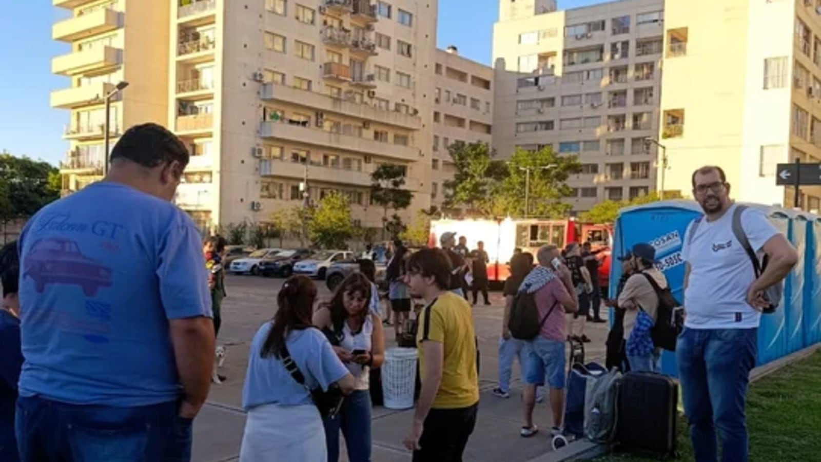 El operativo de emergencia incluyó la intervención de la Guardia de Auxilio, la evacuación preventiva de las familias y el cierre del sector afectado