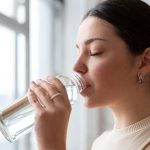 Deshidratación: por qué causa dolor de cabeza y cómo prevenirlo a tiempo, según expertos