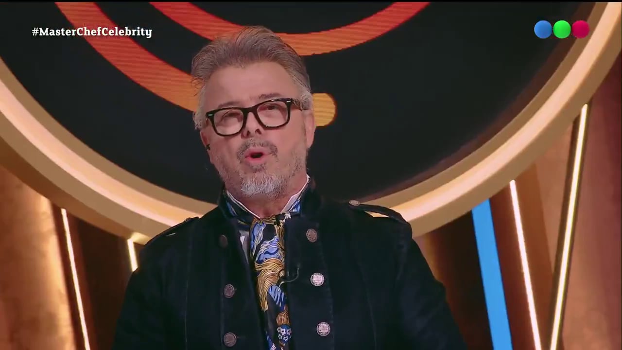 “Hice diez ediciones con esta actual de MasterChef, donde la pasé espectacular. La verdad, hermoso. Lo que quiero decir es que ha llegado el momento para mí de hacer un paso al costado”, compartió Donato de Santis a pura emoción (MasterChef Celebrity, Telefe)