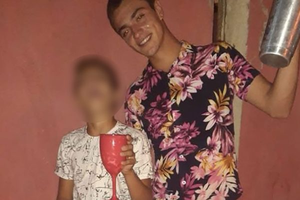 Drama en Mendoza: vio que iban a dispararle a su hermano menor, quiso protegerlo y lo mataron