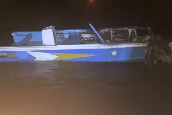 Ecuador: desaparecieron 16 pescadores en Ecuador tras una explosión en altamar