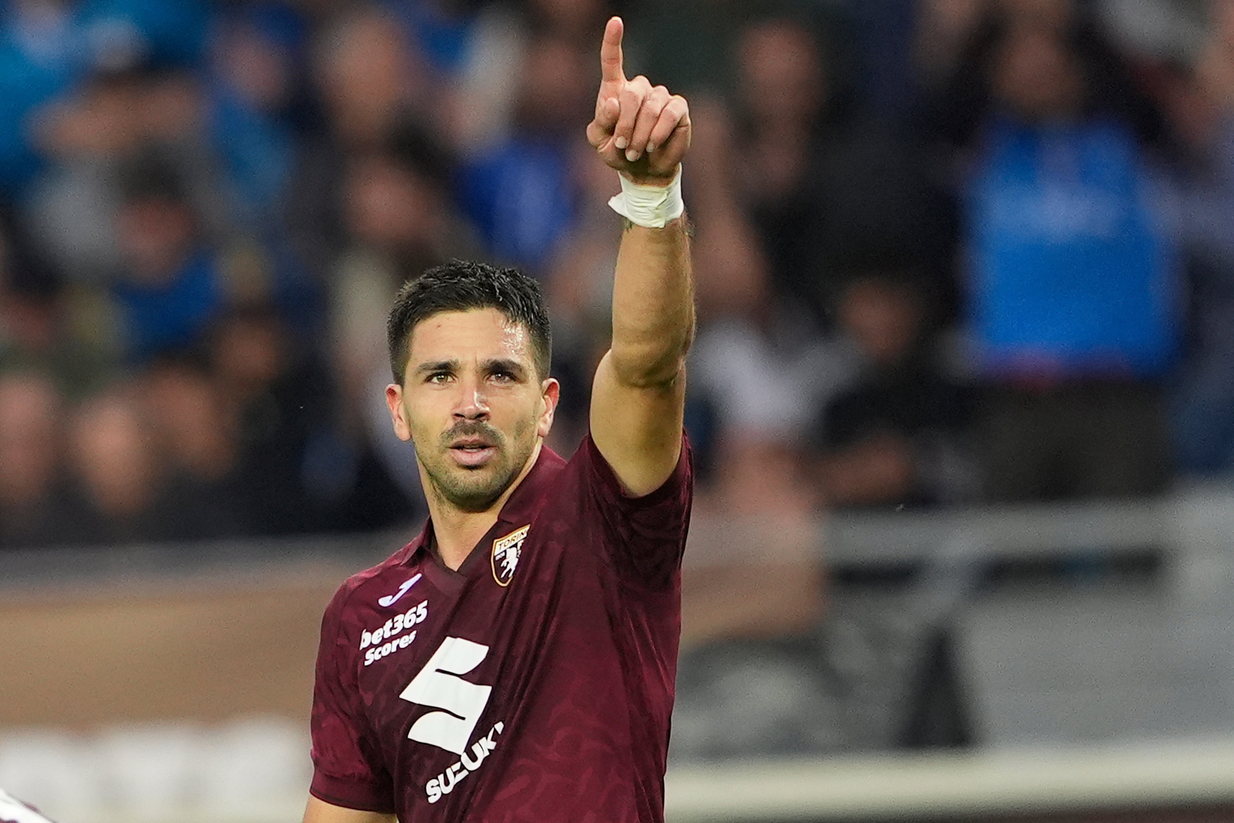 Giovanni Simeone, delantero del Torino, aparece en la órbita de River Plate para el próximo mercado de pases (Fabio Ferrari/LaPresse via AP)