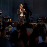 “El cuerpo expresa lo que la mente reprime”: siete lecciones del doctor Gabor Maté, experto en trauma y salud mental