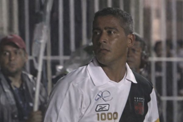 El día que Romario rompió todos los moldes: jugador, técnico y capitán en un partido oficial