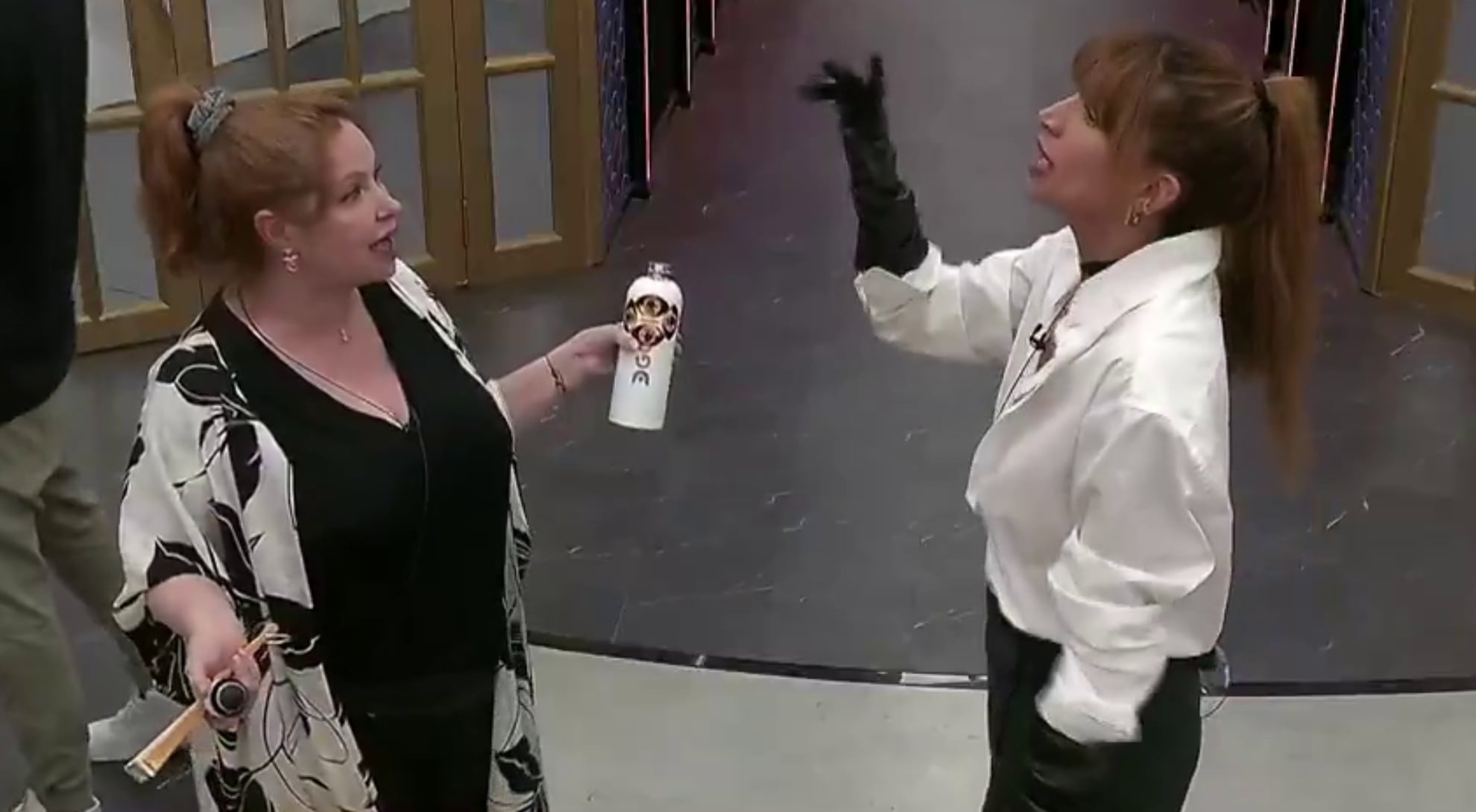 Solange Abraham resaltó su diferencia generacional y defendió su postura ante las críticas de Del Boca, reafirmando su identidad en el reality show