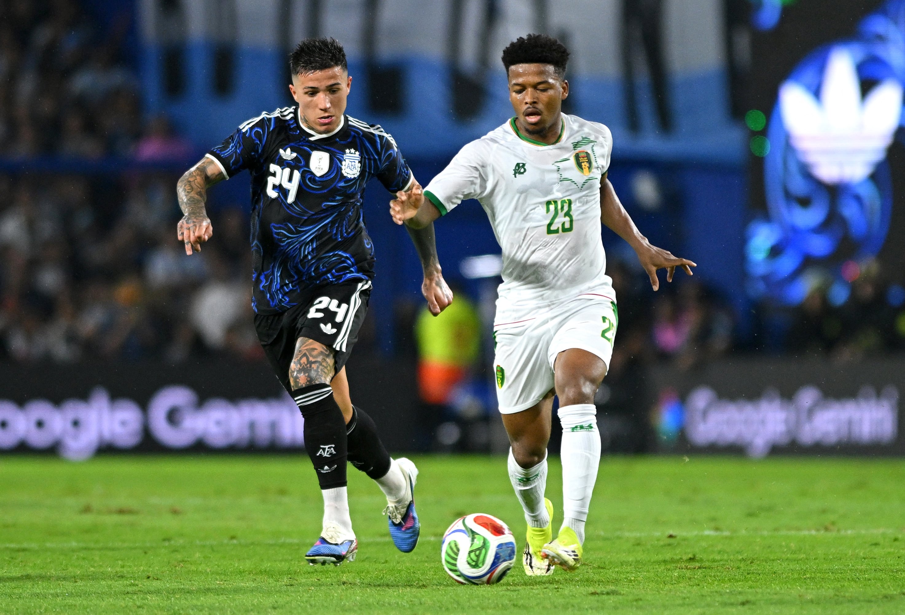 Soccer Football - International Friendly - Argentina v Mauritania - Estadio La Bombonera, Buenos Aires, Argentina - March 27, 2026 Argentina's Enzo Fernandez in action with Mauritania's Beyatt Lekweiry REUTERS/Rodrigo Valle