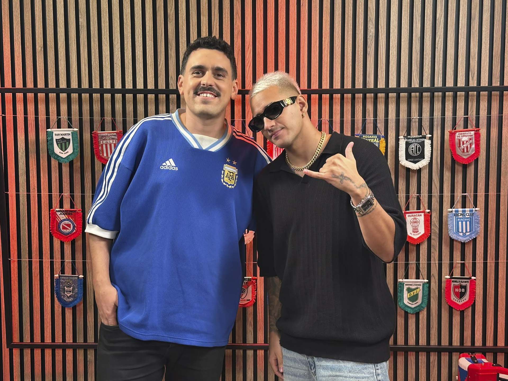 El Negro Tecla junto a Manu Jove (Crédito: Cristian Gastón Taylor)