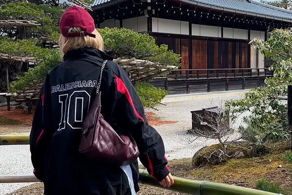 El paseo cultural de Wanda Nara por Japón: santuarios sintoístas, gastronomía y un guiño fashion a la China Suárez